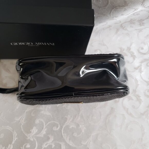 NWOT GIORGIO ARMANI Parfums Black sequins over patent leather zippered pouch - Picture 7 of 9